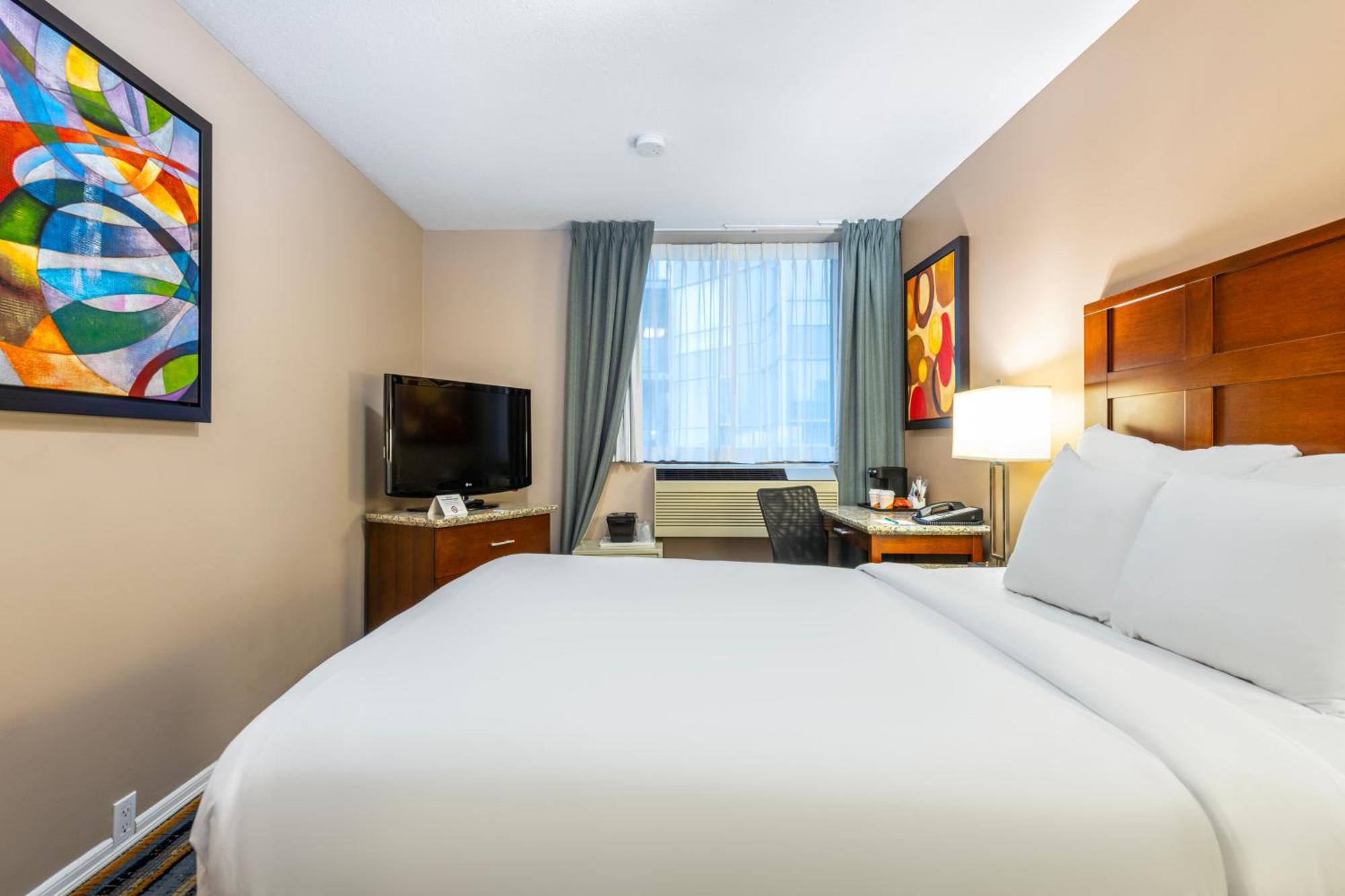 Quality Inn & Suites (Adults Only) Vancouver Eksteriør billede