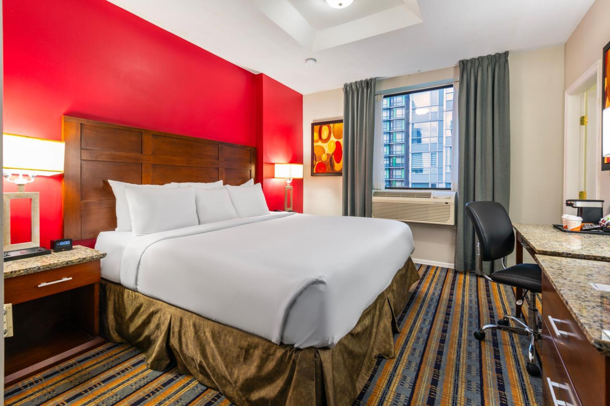 Quality Inn & Suites (Adults Only) Vancouver Eksteriør billede