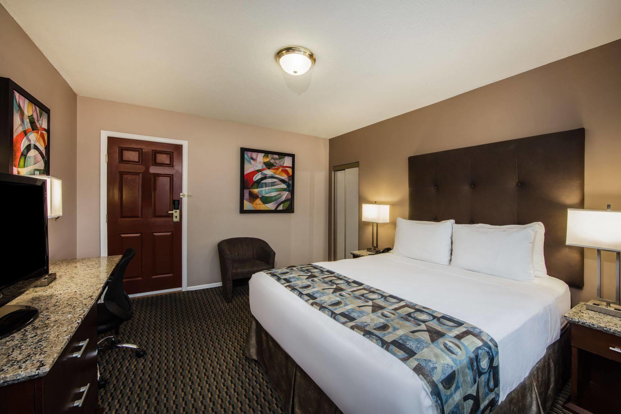 Quality Inn & Suites (Adults Only) Vancouver Eksteriør billede